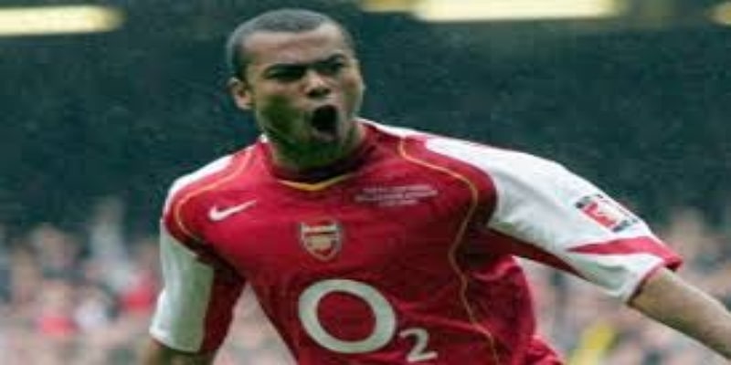 从“无敌舰队”到蓝军铁闸的传奇之路- 天博体育