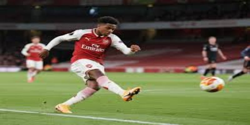 新帅首秀：布拉德福德的困境与挑战 —天博体育