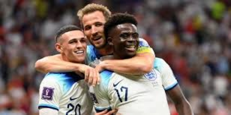 激情碰撞：拳台与绿茵场的双重较量，天博体育视角-天博体育