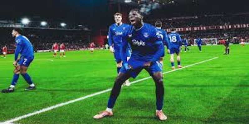 战术博弈：埃梅里的“双面性”调度- 天博体育